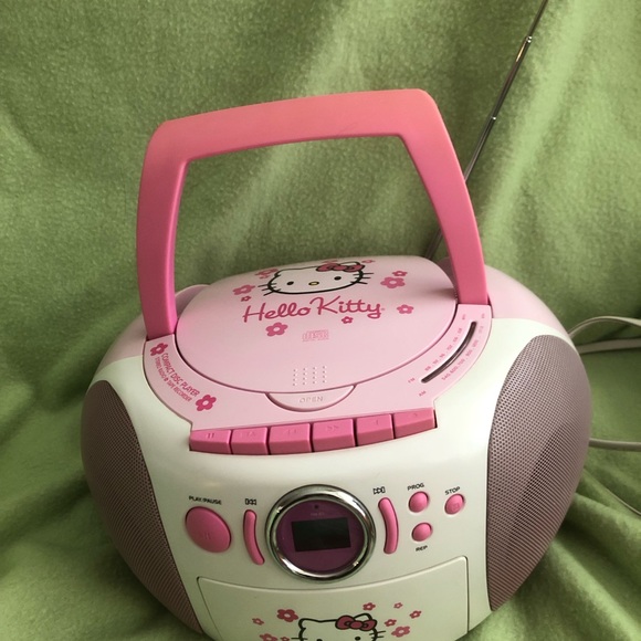 Hello Kitty CD/Cassette Player - Picture 9 of 9